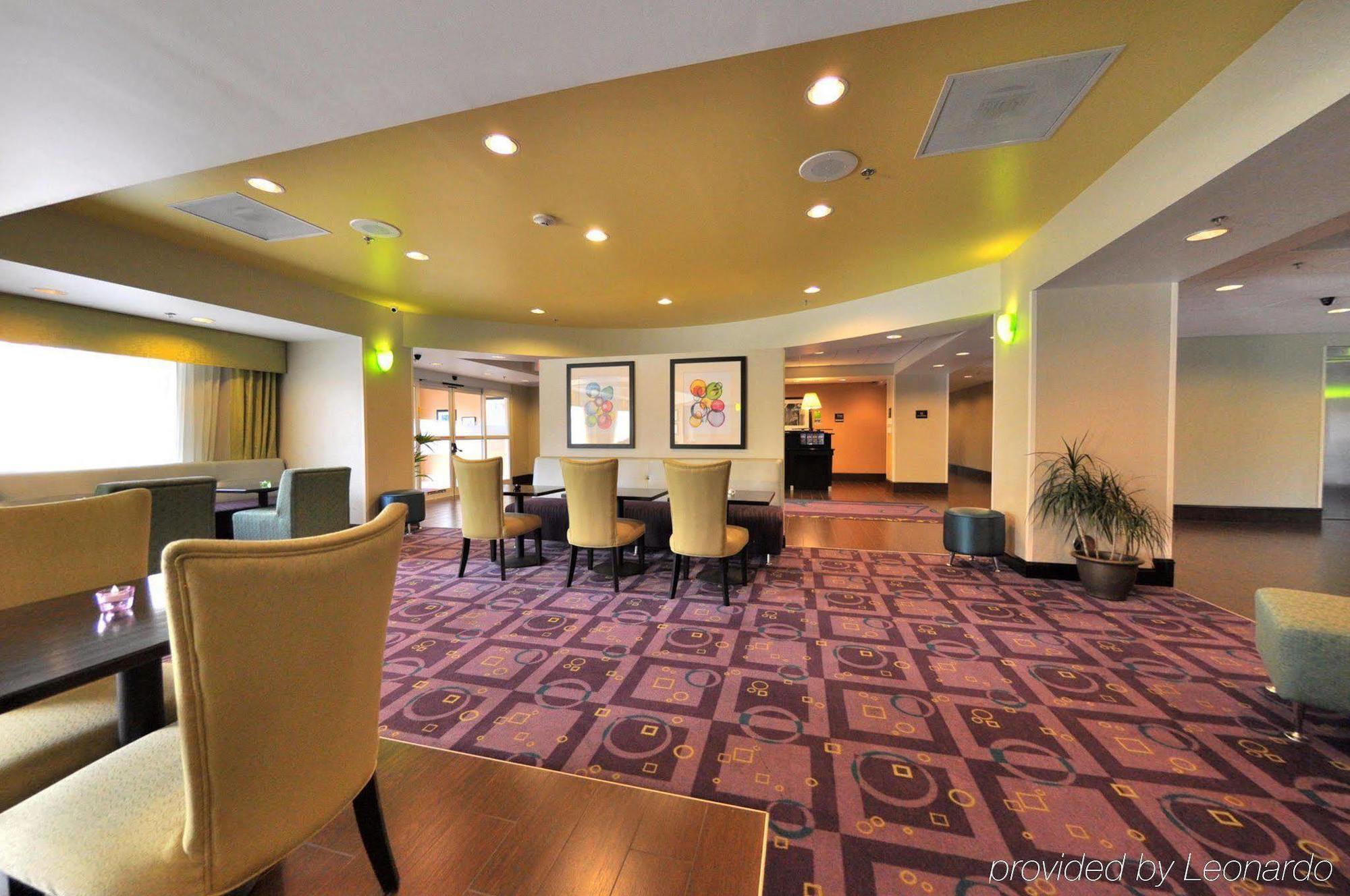 Hampton Inn Richmond - South Интериор снимка