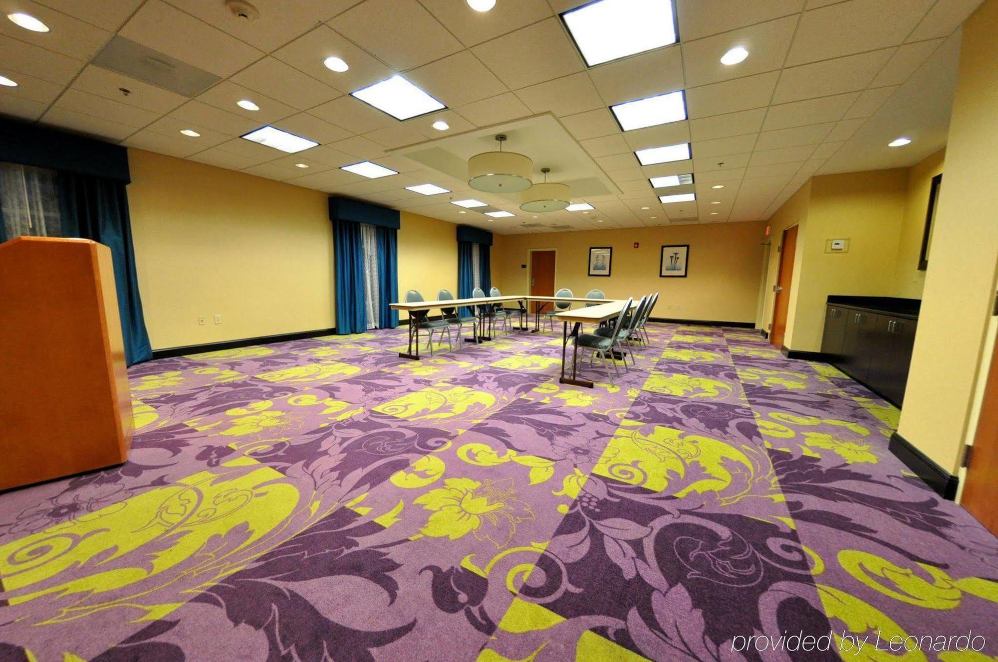Hampton Inn Richmond - South Съоръжения снимка
