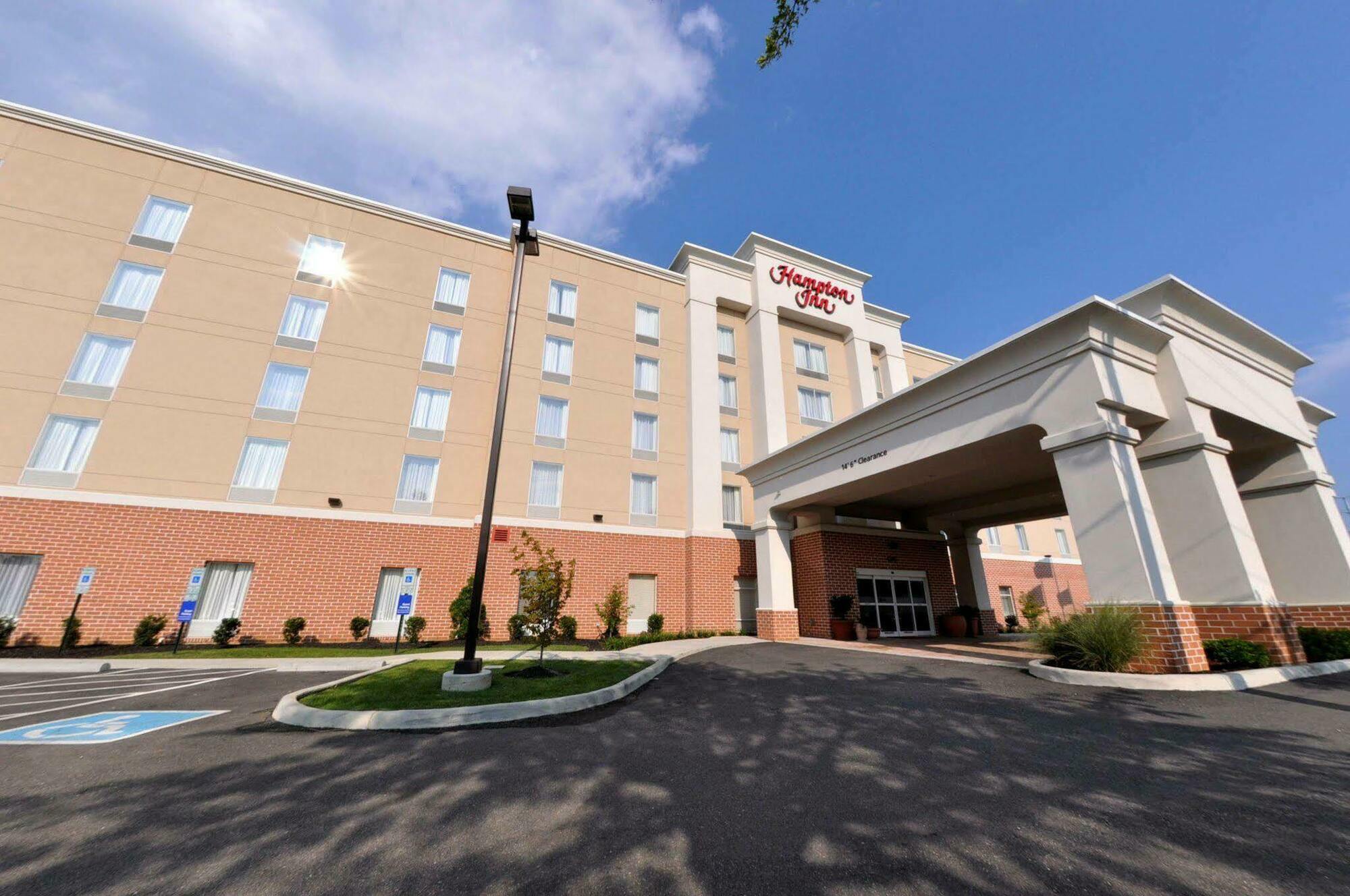 Hampton Inn Richmond - South Екстериор снимка